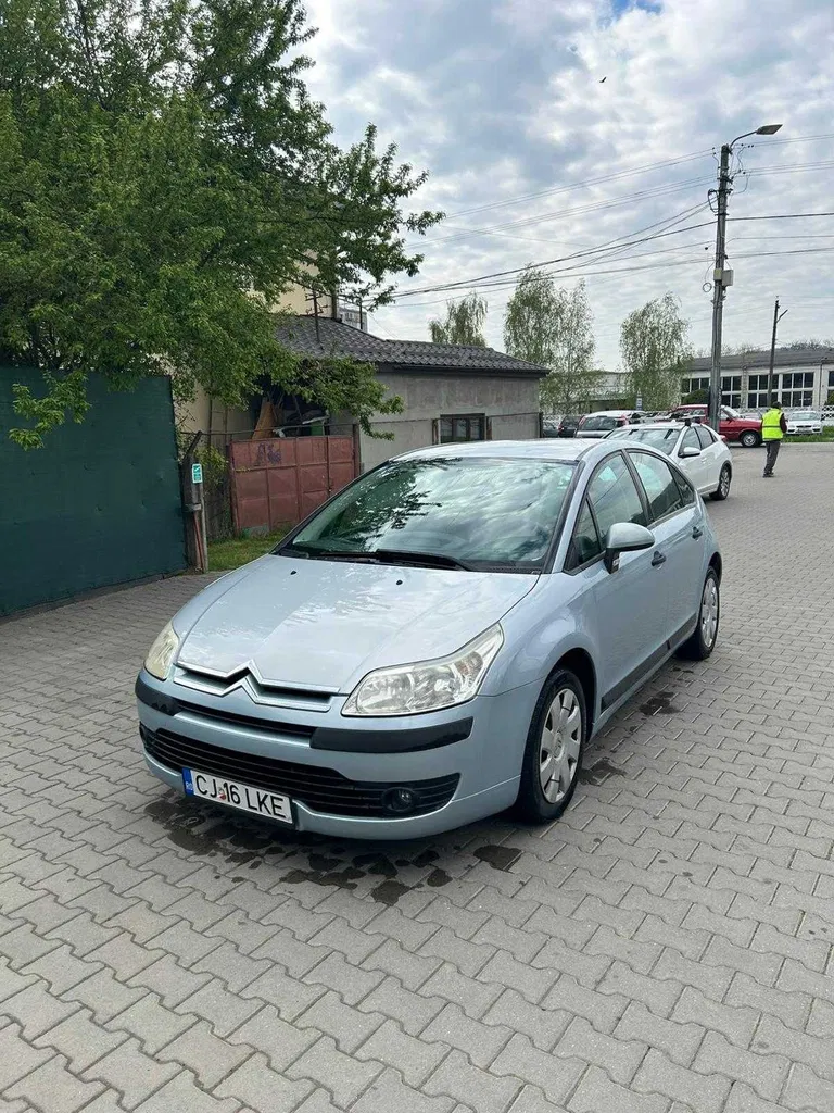 Fotografie: 2007 Citroen C4