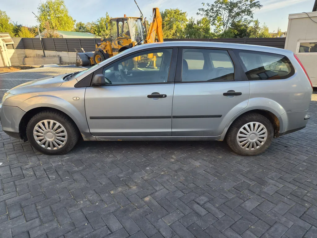 Fotografie: 2005 Ford Focus