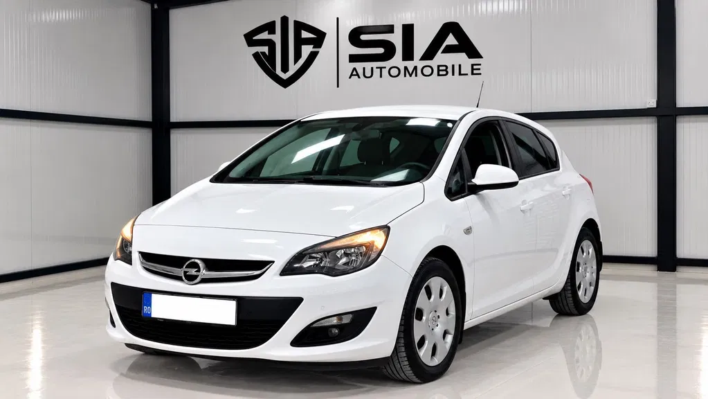 Fotografie: 2014 Opel Astra