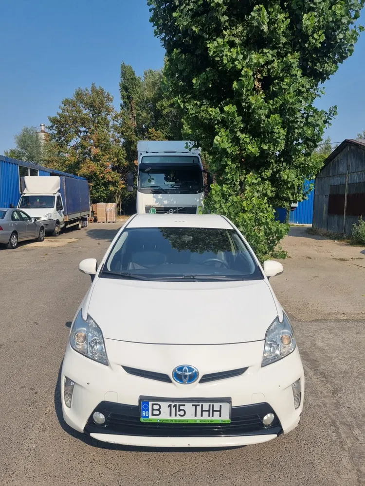 Fotografie: 2013 Toyota Prius