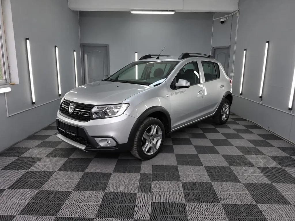 Fotografie: 2019 Dacia Sandero