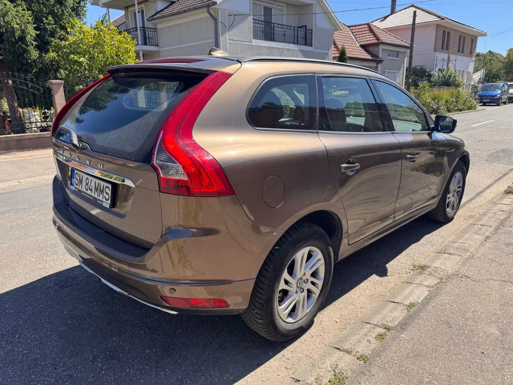 Fotografie: 2017 Volvo XC 60