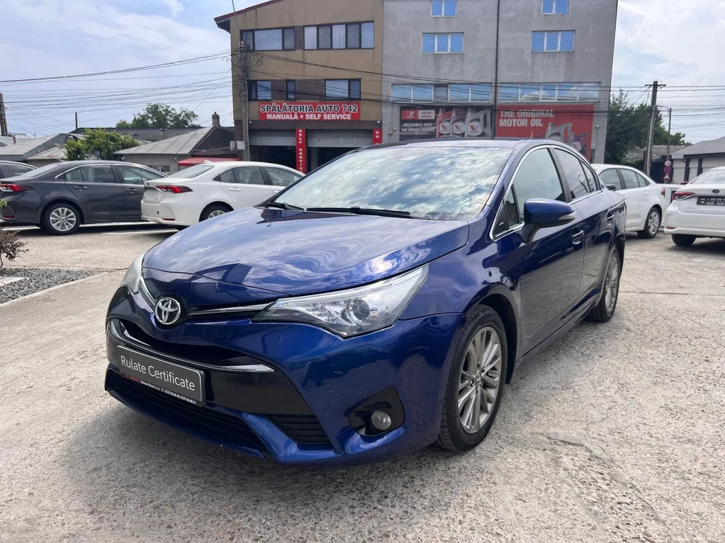 Fotografie: 2016 Toyota Avensis