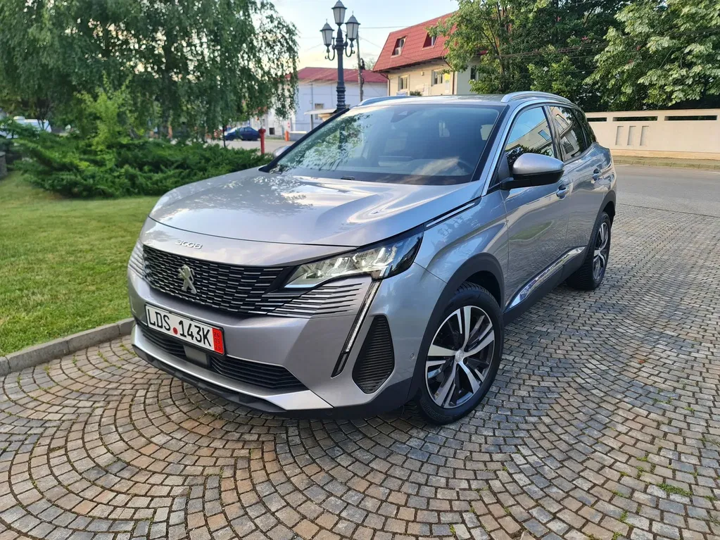 Fotografie: 2021 Peugeot 3008