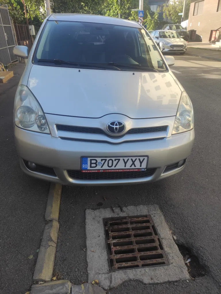 Fotografie: 2004 Toyota Corolla