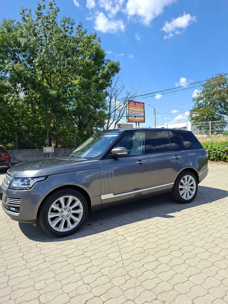 Fotografie: 2017 Land Rover Range Rover