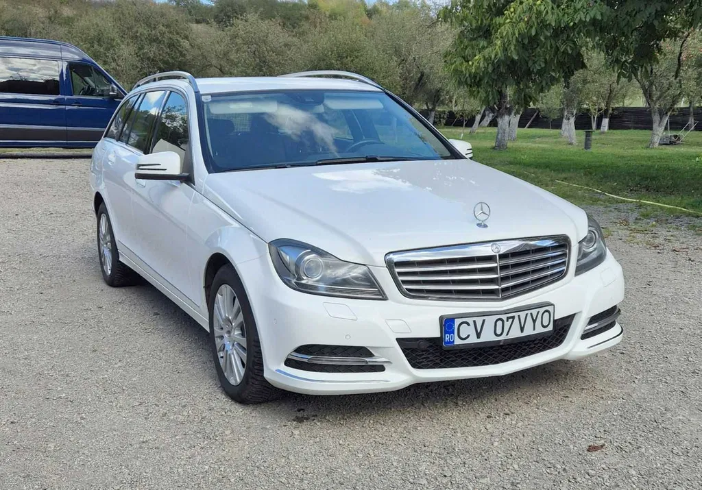 Fotografie: 2014 Mercedes-Benz C
