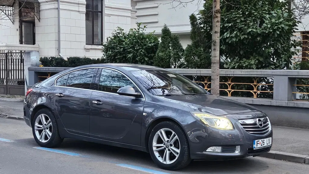 Fotografie: 2011 Opel Insignia