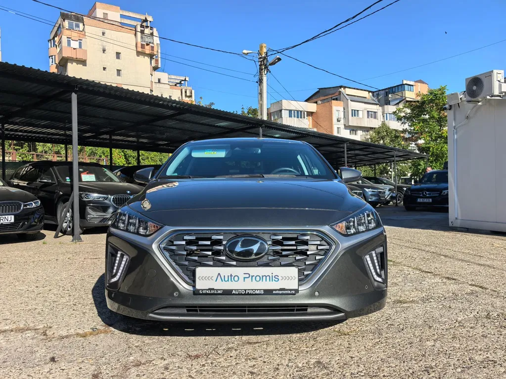 Fotografie: 2022 Hyundai Ioniq