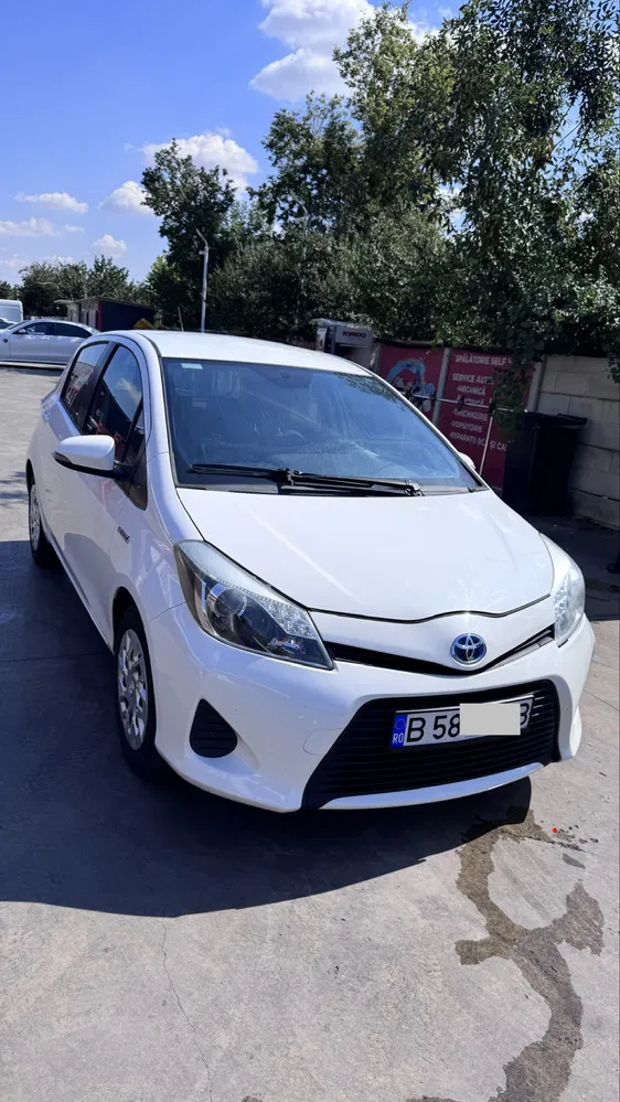 Fotografie: 2014 Toyota Yaris