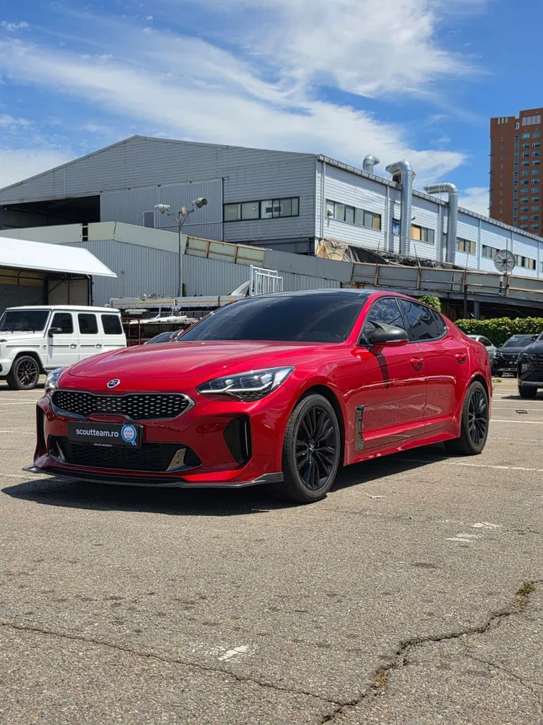 Fotografie: 2017 Kia Stinger