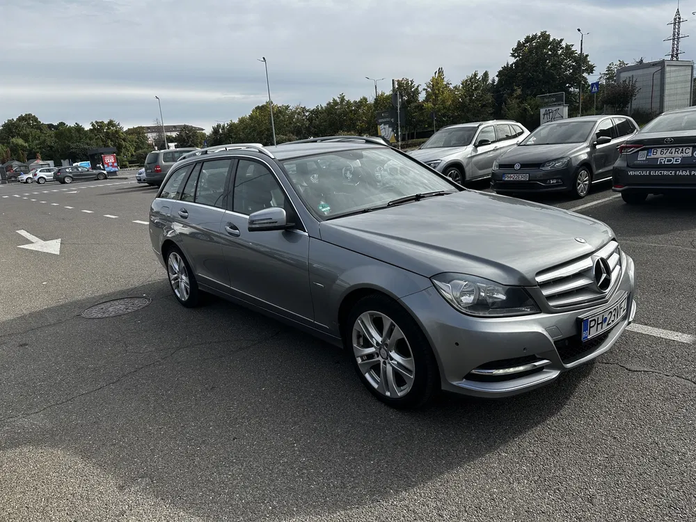Fotografie: 2012 Mercedes-Benz C