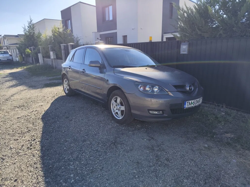 Fotografie: 2009 Mazda 3