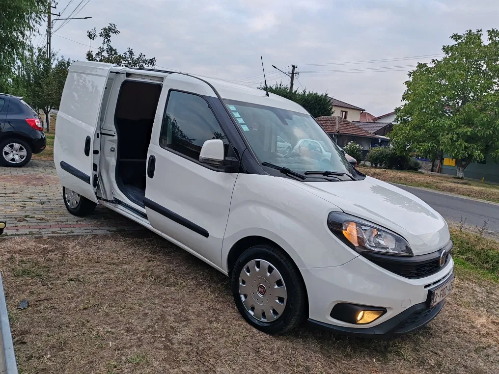 Fotografie: 2021 Fiat Doblo