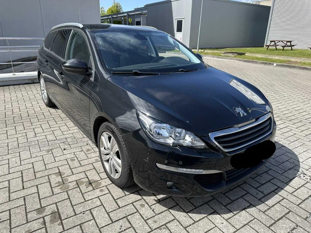 Fotografie: 2017 Peugeot 308