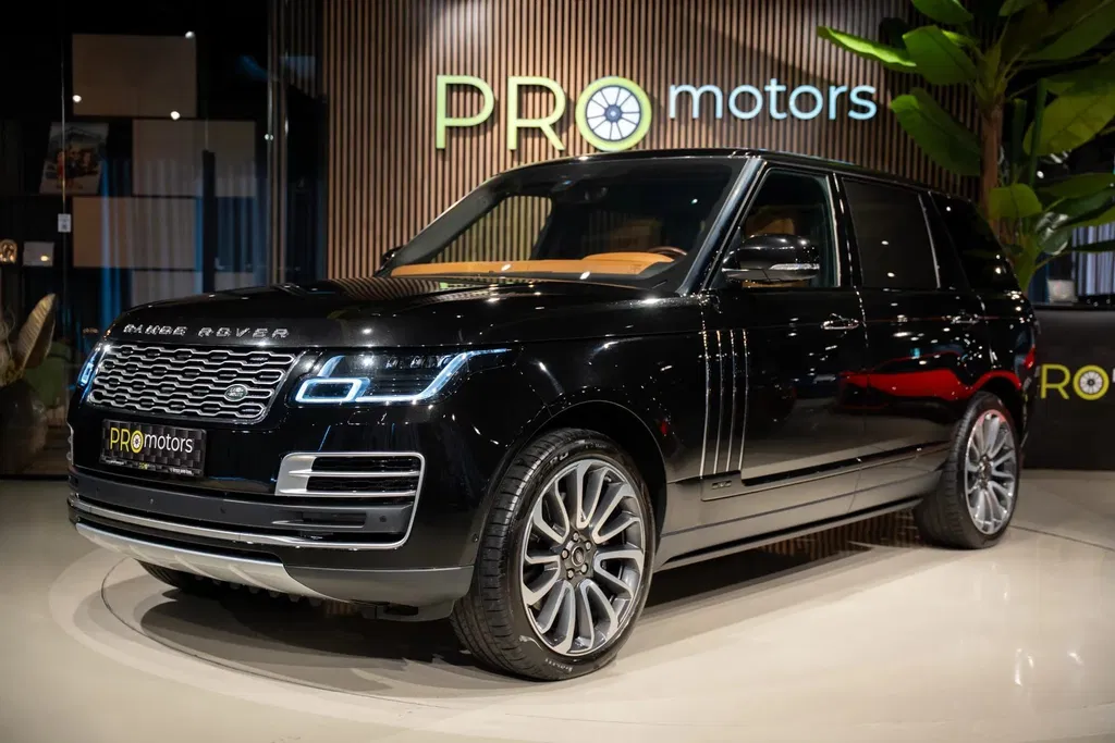 Fotografie: 2020 Land Rover Range Rover