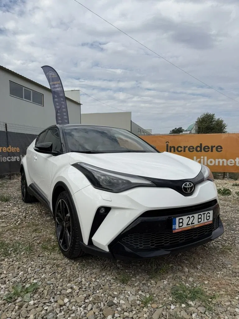 Fotografie: 2022 Toyota C-HR