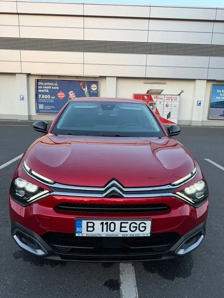Fotografie: 2024 Citroen C4