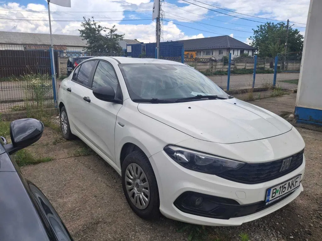 Fotografie: 2022 Fiat Tipo