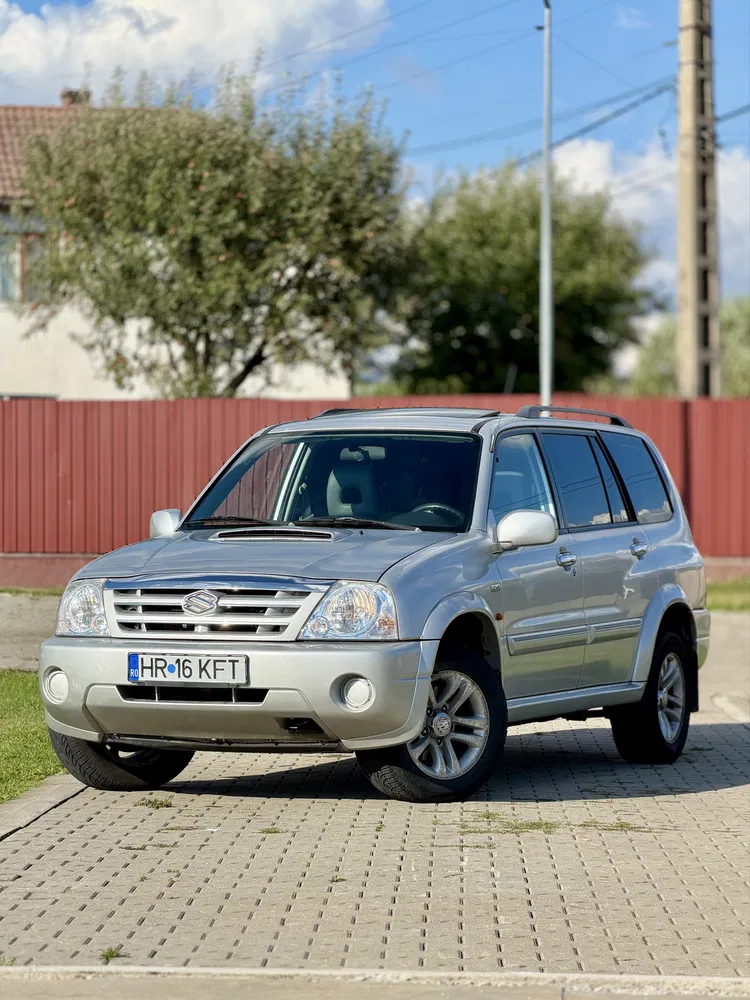 Fotografie: 2004 Suzuki Grand Vitara