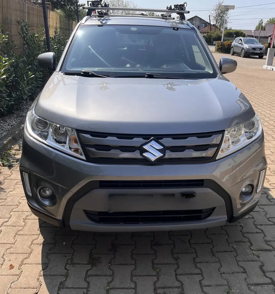Fotografie: 2018 Suzuki Vitara