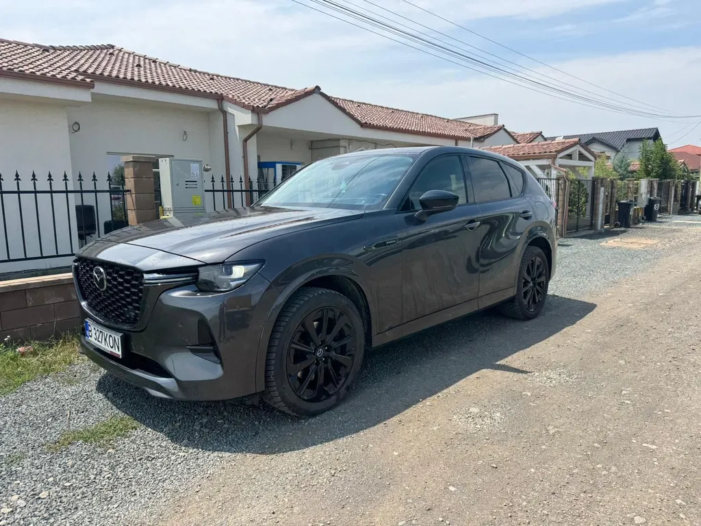 Fotografie: 2022 Mazda CX-60