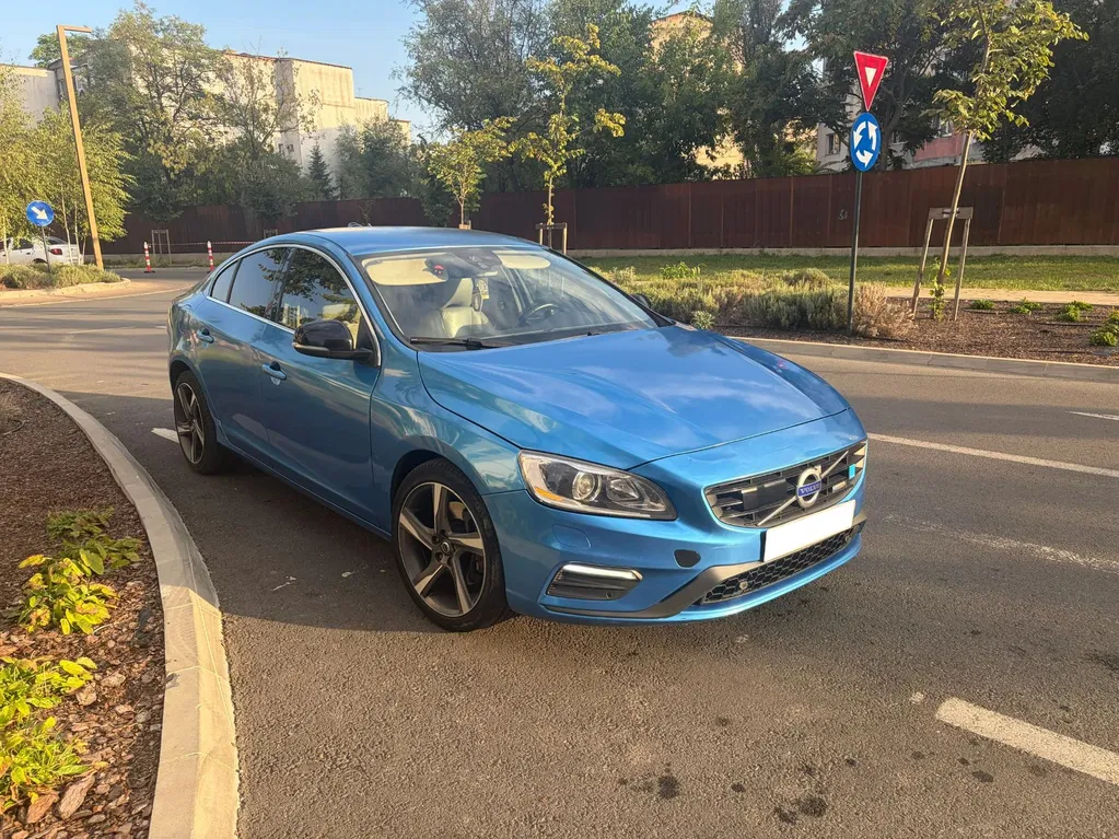 Fotografie: 2013 Volvo S60
