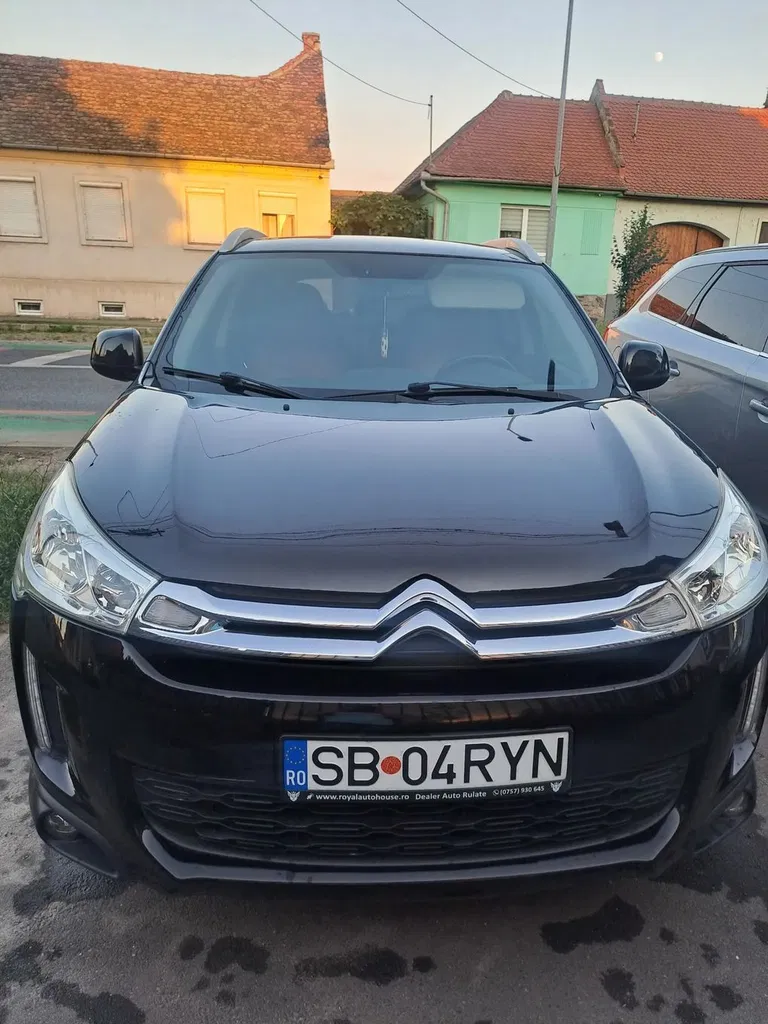 Fotografie: 2013 Citroen C4 Aircross