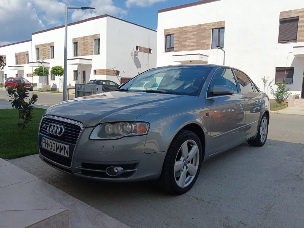 Fotografie: 2005 Audi A4 Limuzina