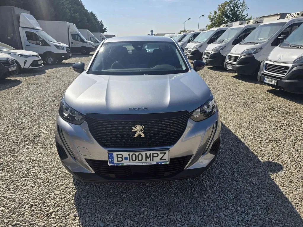 Fotografie: 2022 Peugeot 2008