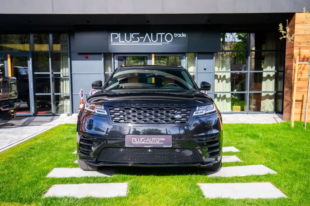 Fotografie: 2021 Land Rover Range Rover Velar