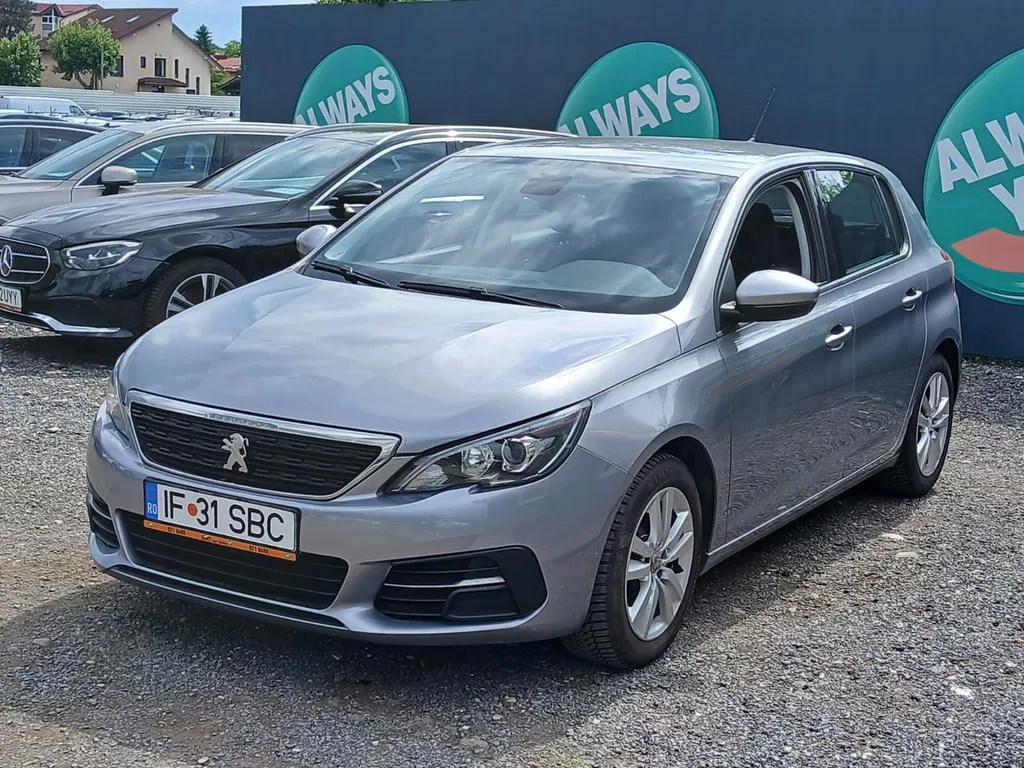 Fotografie: 2021 Peugeot 308