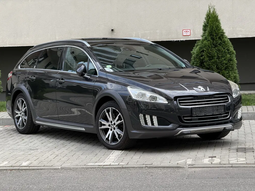 Fotografie: 2012 Peugeot 508
