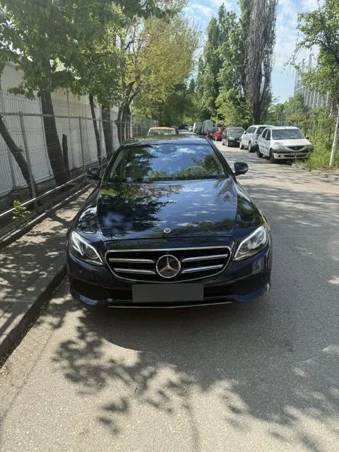 Fotografie: 2019 Mercedes-Benz E Class