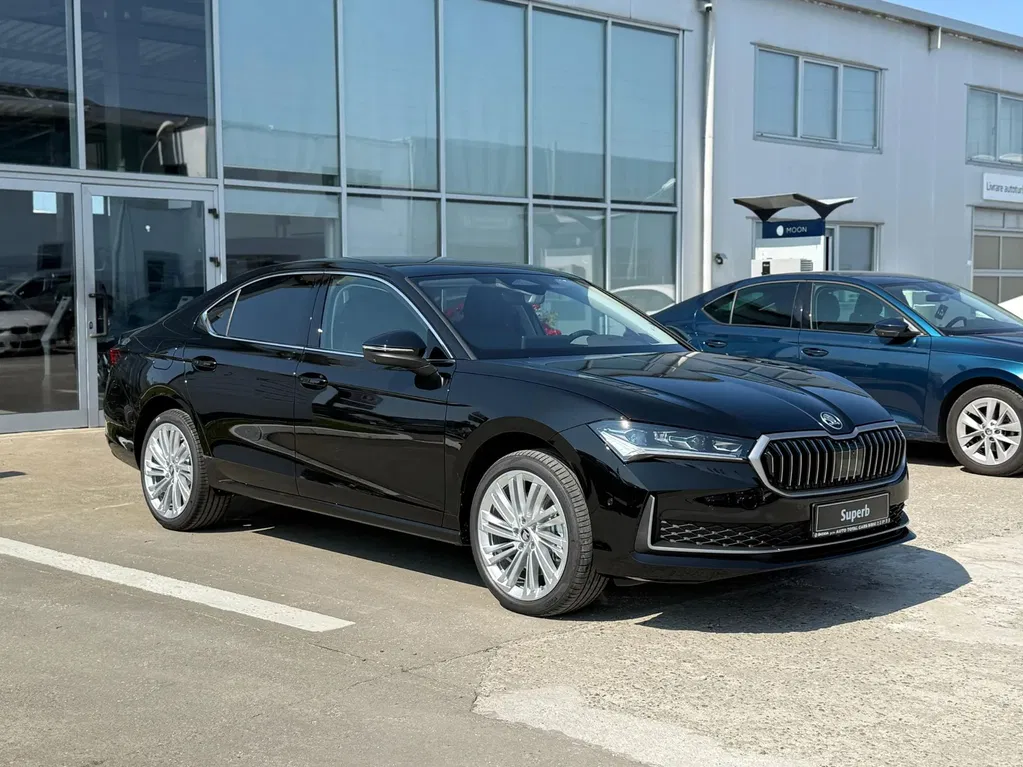 Fotografie: 2025 Skoda Superb