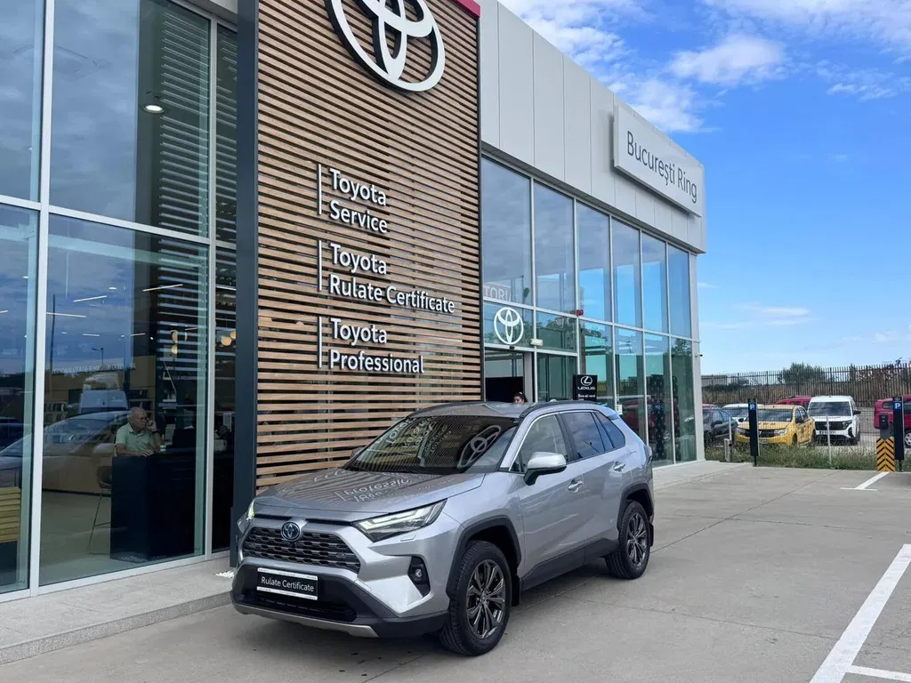 Fotografie: 2022 Toyota RAV-4