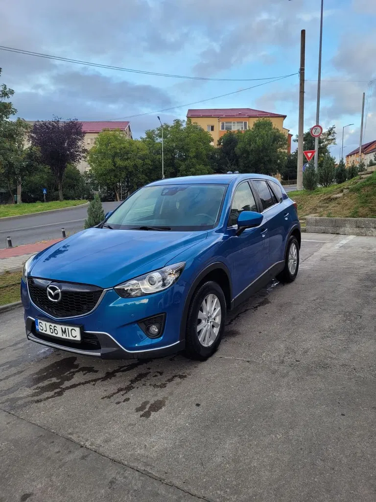 Fotografie: 2012 Mazda CX-5