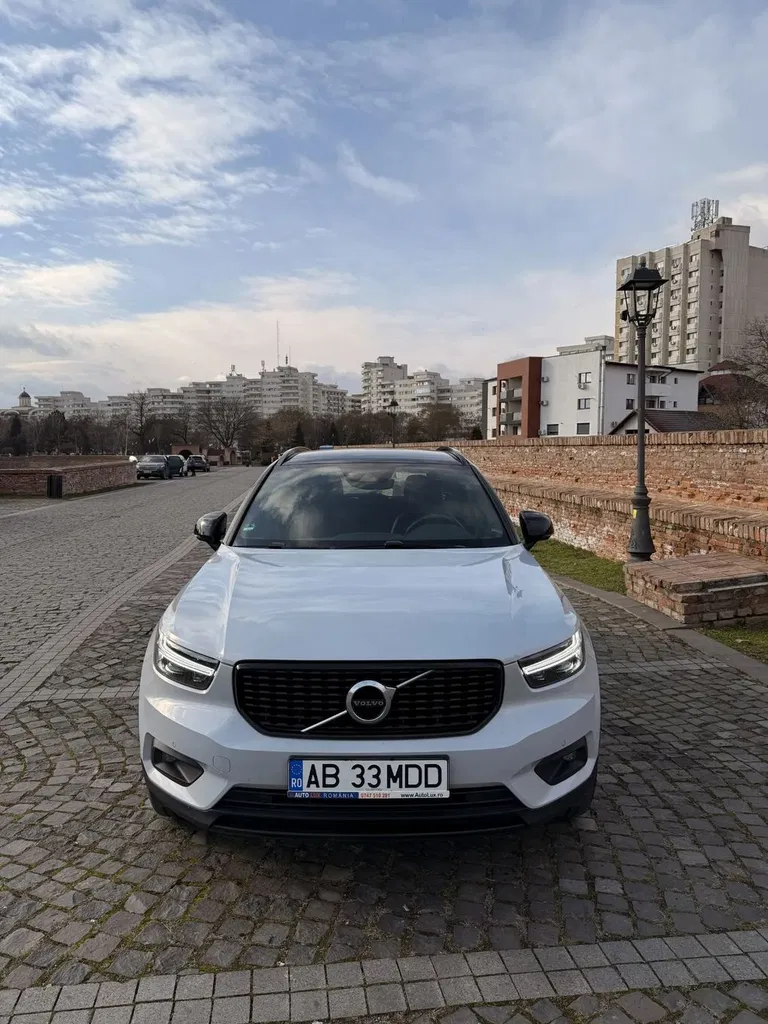 Fotografie: 2019 Volvo XC 40