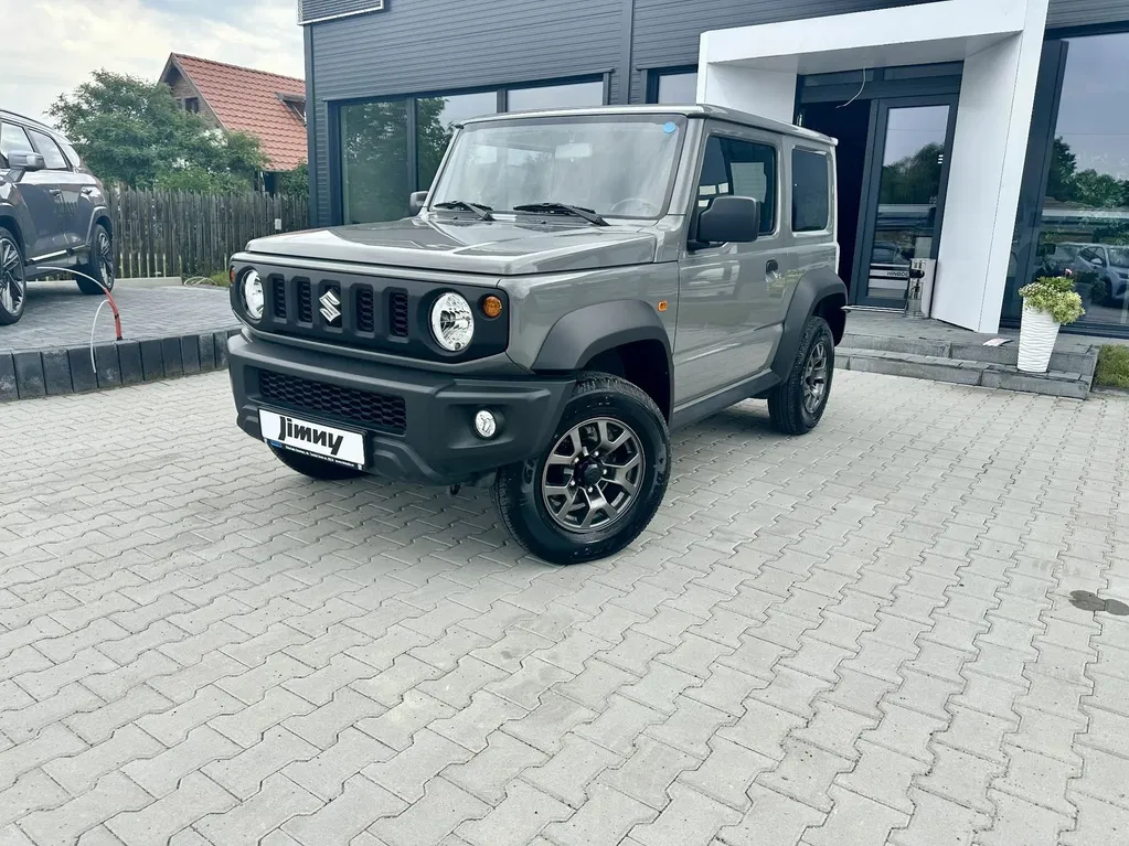 Fotografie: 2025 Suzuki Jimny