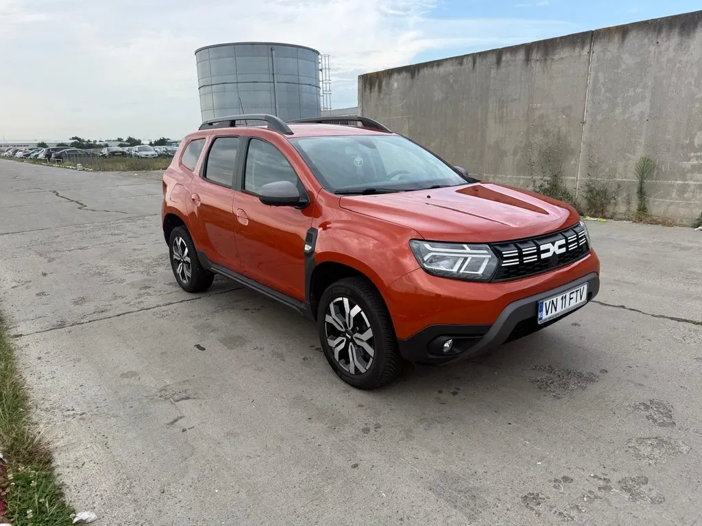 Fotografie: 2022 Dacia Duster