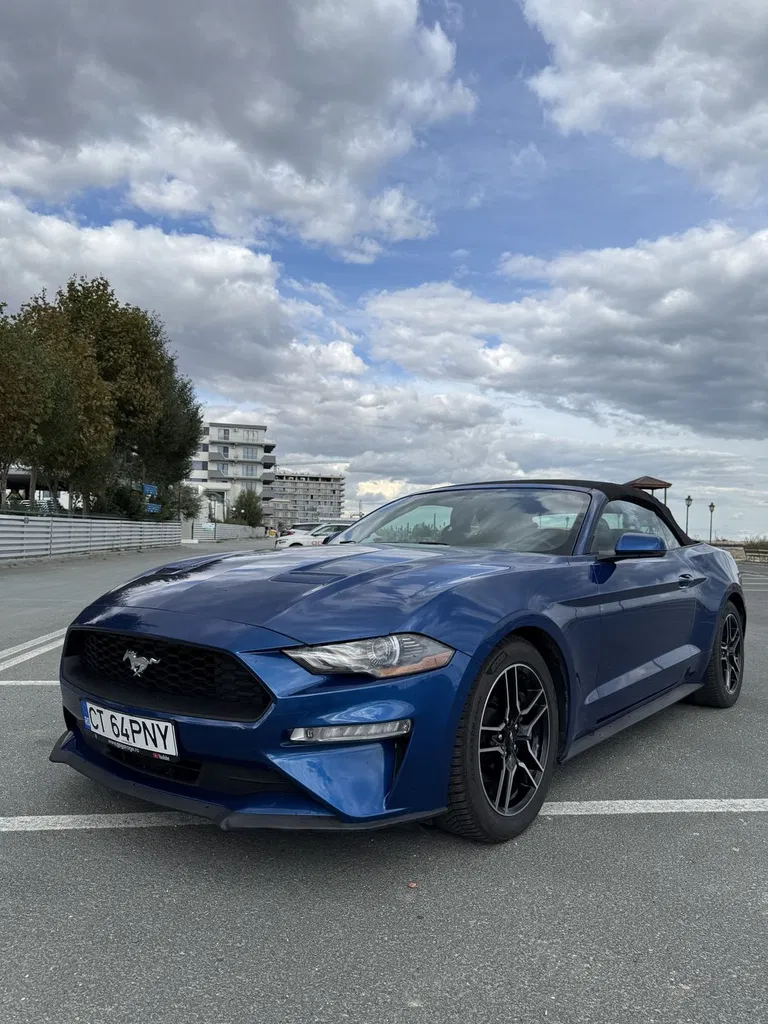 Fotografie: 2018 Ford Mustang