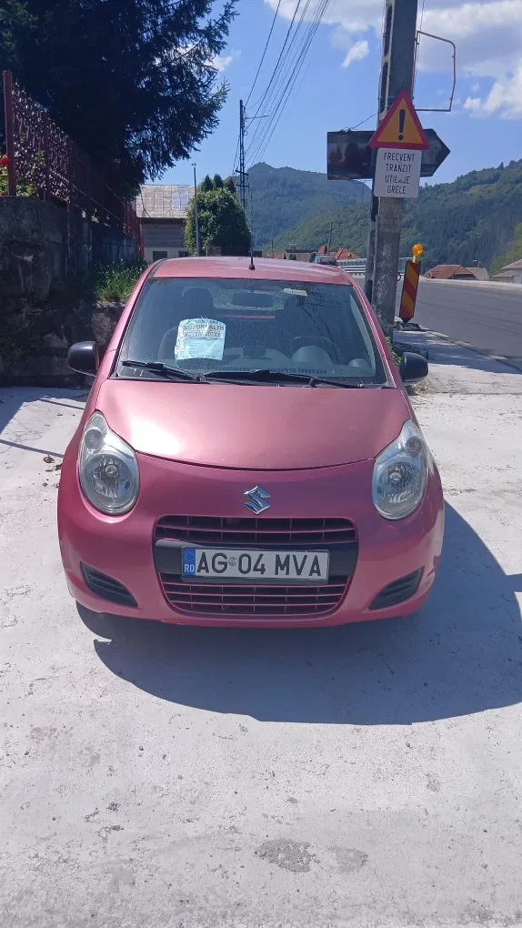 Fotografie: 2011 Suzuki Alto