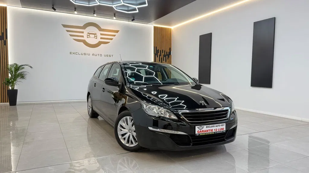 Fotografie: 2014 Peugeot 308