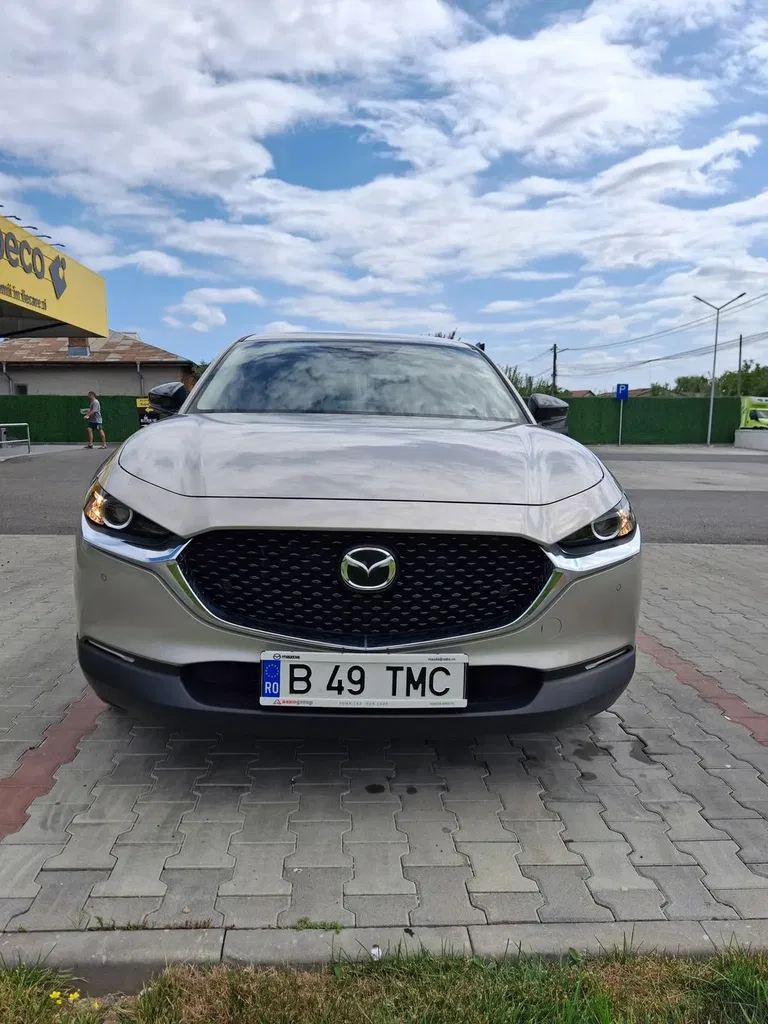 Fotografie: 2024 Mazda CX-30