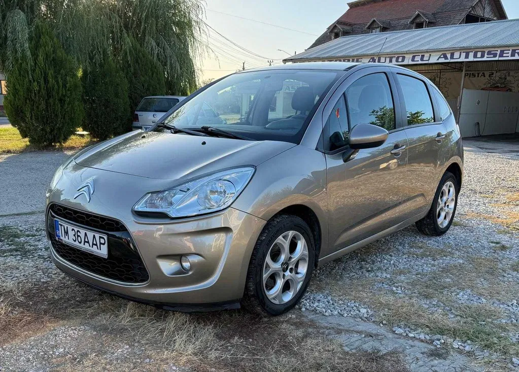 Fotografie: 2010 Citroen C3