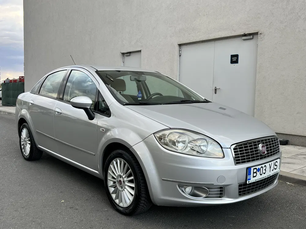 Fotografie: 2009 Fiat Linea