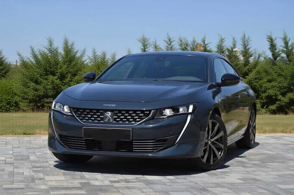 Fotografie: 2019 Peugeot 508