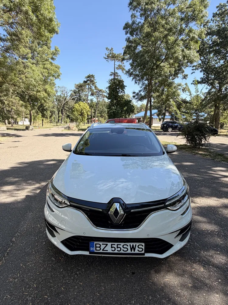 Fotografie: 2020 Renault Megane