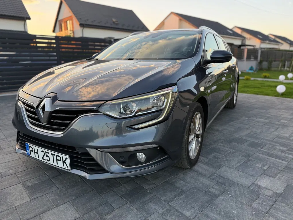 Fotografie: 2019 Renault Megane