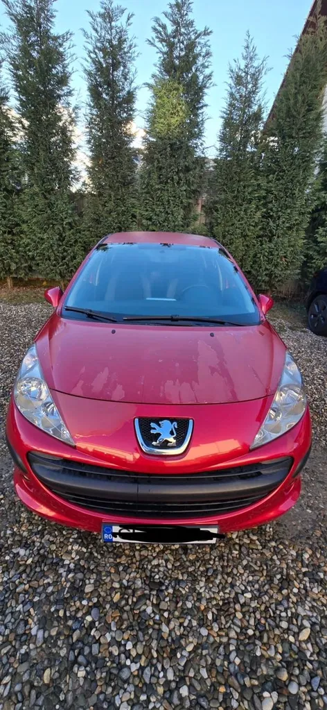 Fotografie: 2008 Peugeot 207
